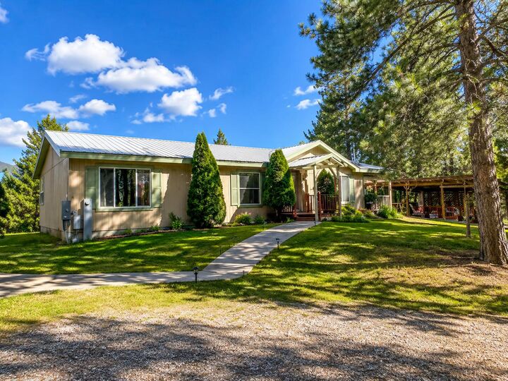 Property Photo:  3641 Hill Loop Rd  WA 99141 