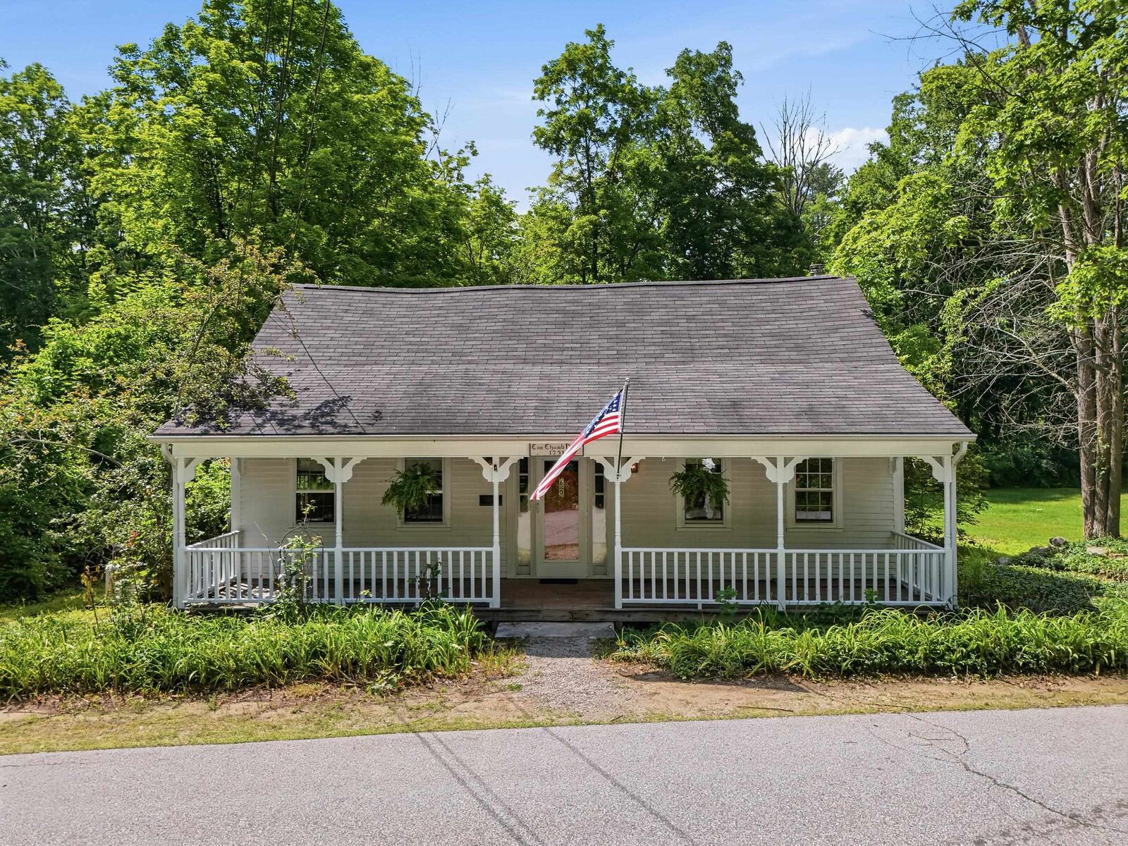 Property Photo:  60 Old Deerfield Road  NH 03034 