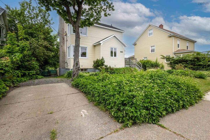 Property Photo:  81 Howe Street  NS B1L 4T9 