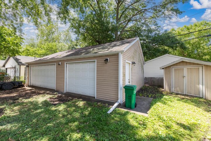 Property Photo:  5210 33rd Avenue S  MN 55417 