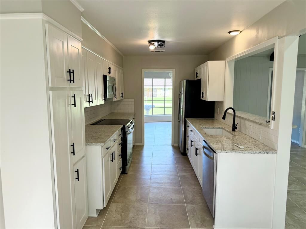 Property Photo:  904 Whispering Lake  LA 71107 