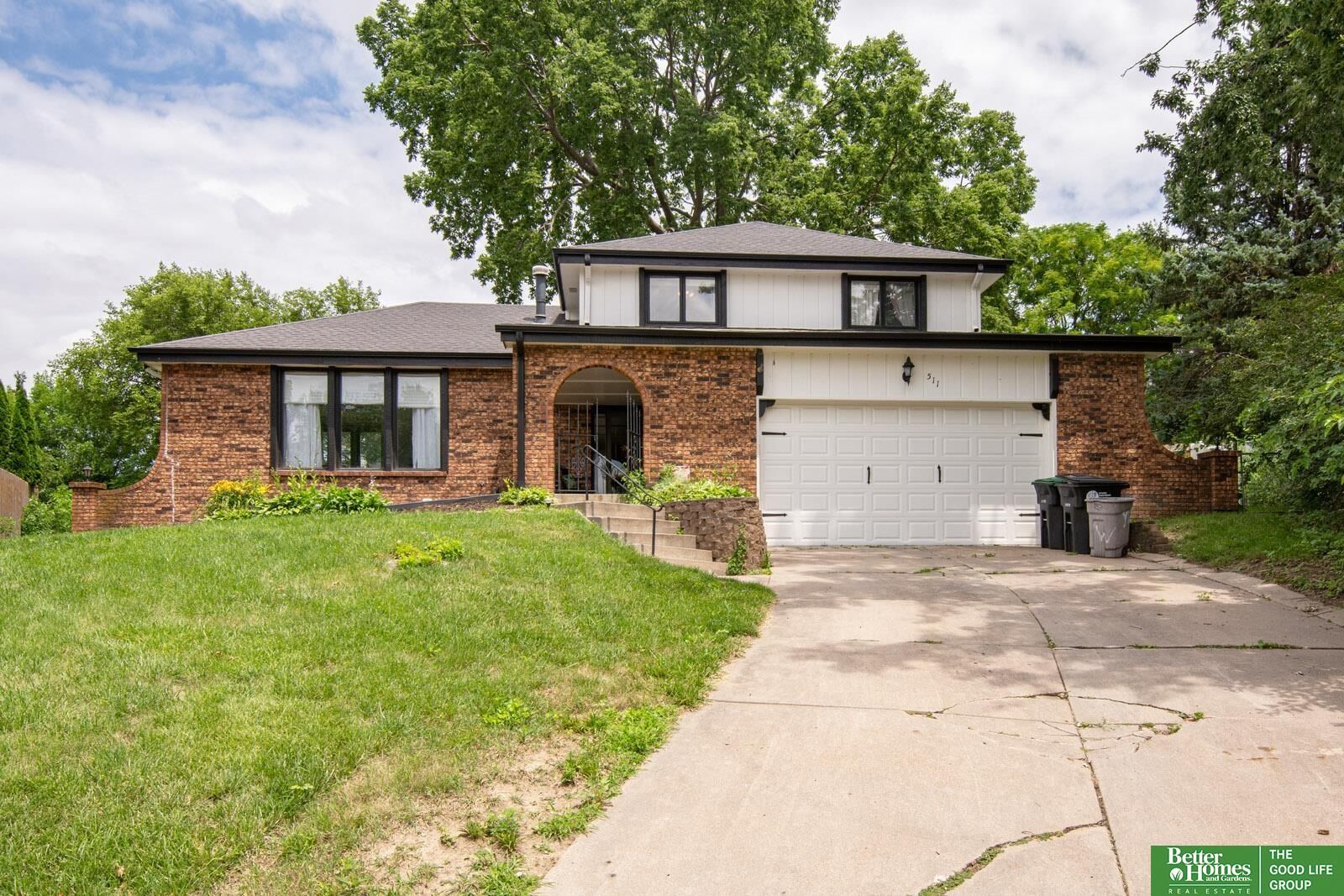 Property Photo:  511 S 150 Circle  NE 68154 