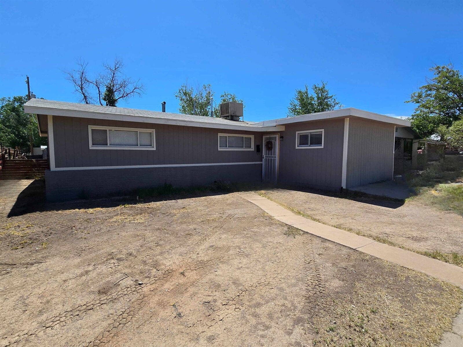 Property Photo:  1804 Alamo Ave  NM 88310 