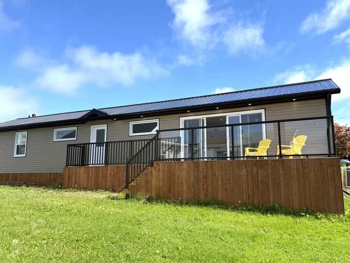 10 Sutherland Avenue — photo 1