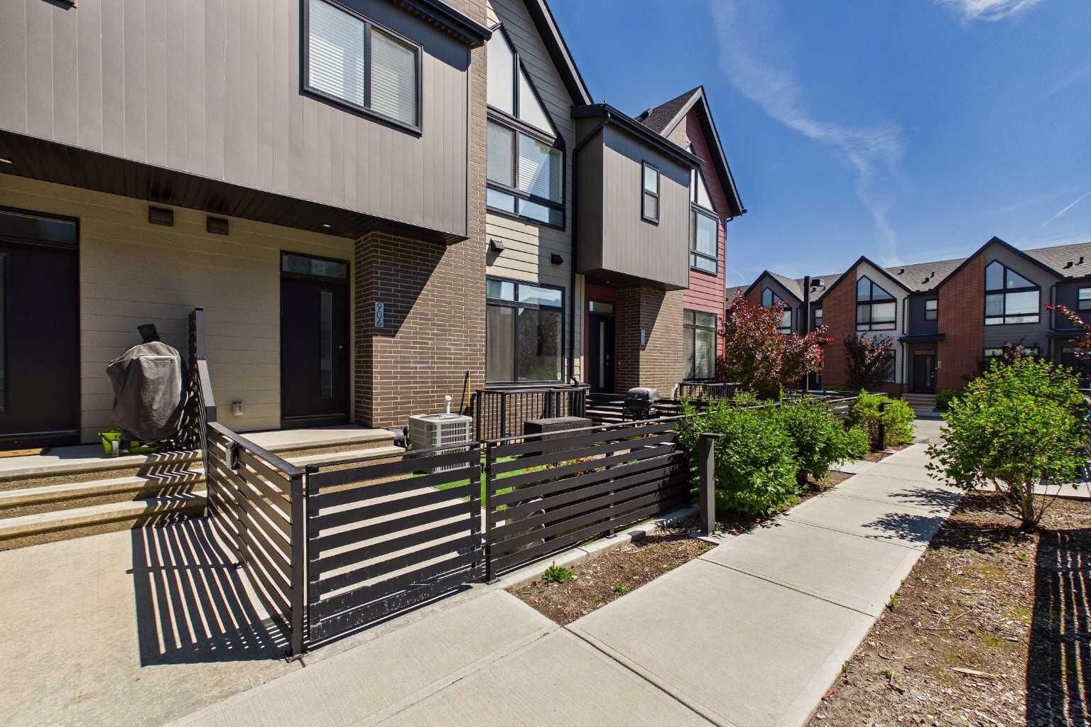 Property Photo: 906 Sage Meadows Gardens NW AB T3P 1K3