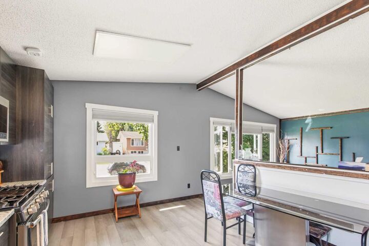 Property Photo:  9922 81 Avenue  AB T8V 3T2 