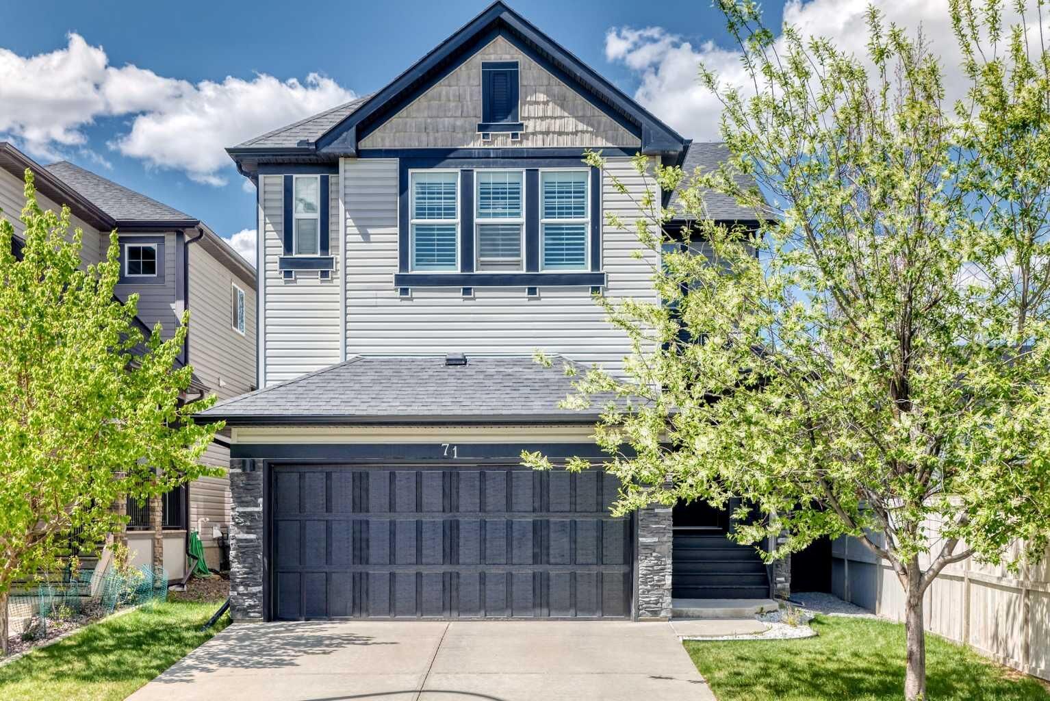 Property Photo:  71 Hillcrest Street SW  AB T4B 0Y7 