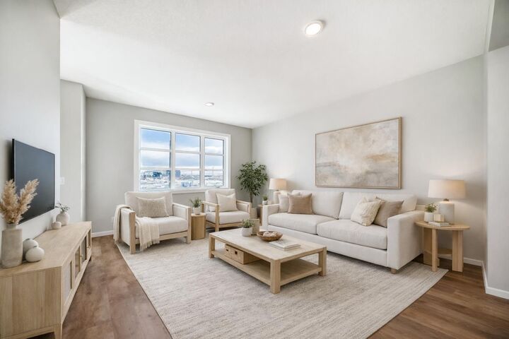 3037 Lanark Boulevard SE — photo 1