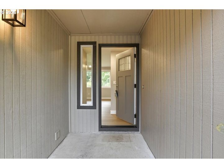 Property Photo: 9410 NE 80th Ave WA 98662