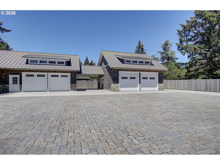 Property Photo:  831 Riverview Ln  WA 98614 