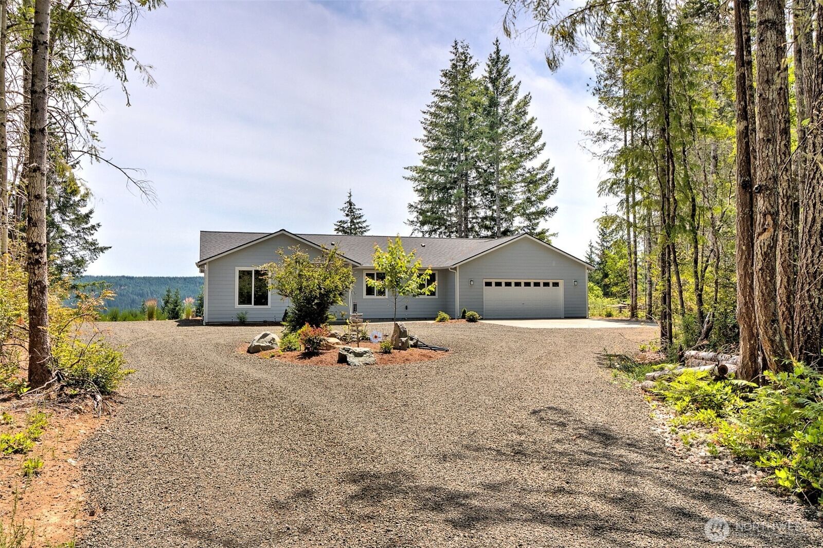 Property Photo: 361 NE Southridge Drive WA 98528