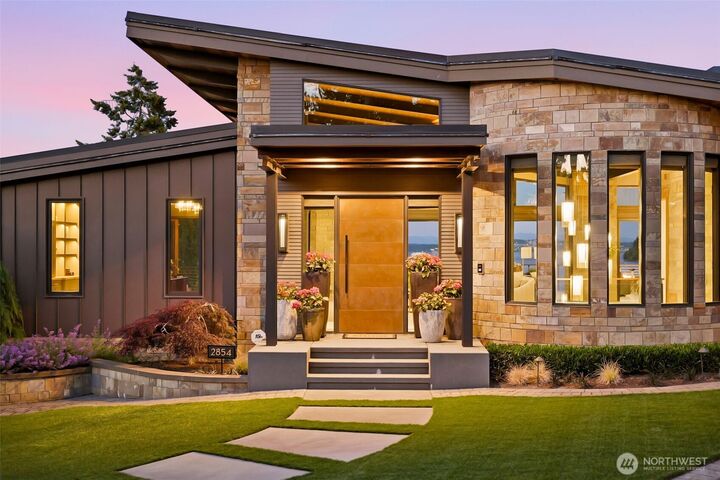 Property Photo:  2854  Soundview Lane NW  WA 98335 