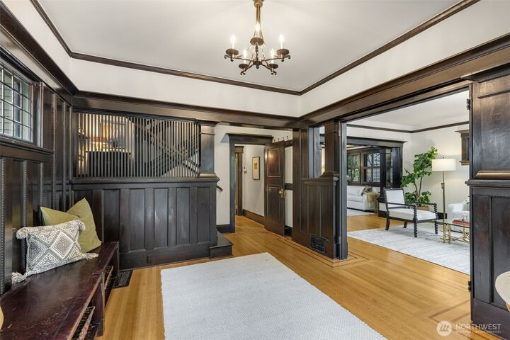 Property Photo: 1000 15th Avenue E WA 98112