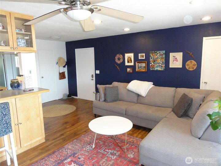 Property Photo:  22993  Marine View Drive S D306  WA 98198 