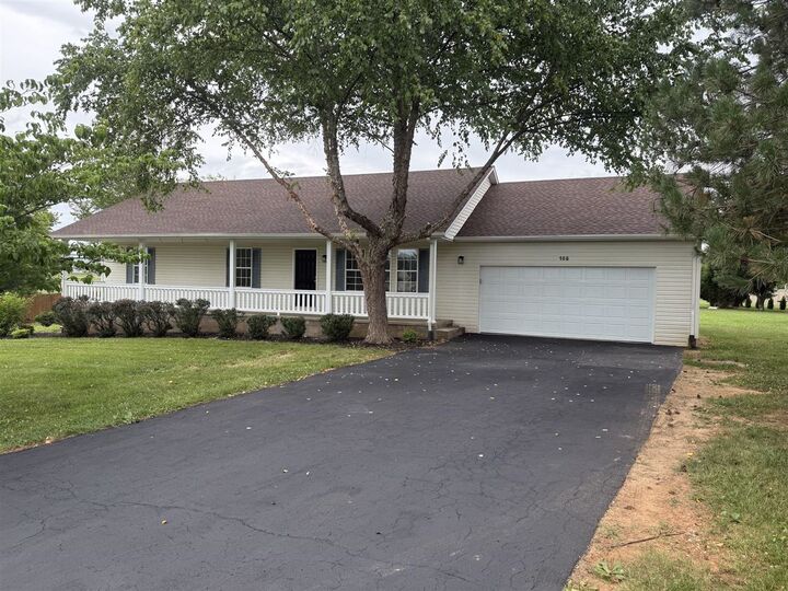 Property Photo: 158 Pembroke Court KY 42101