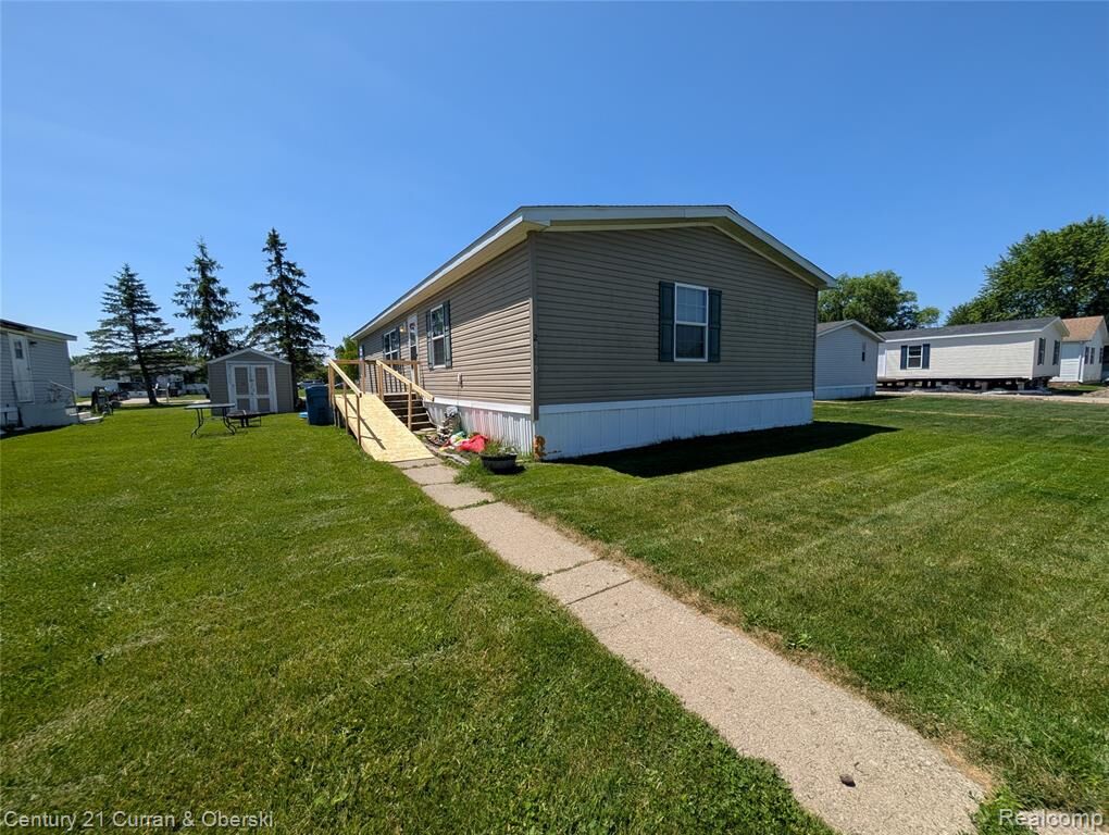 Property Photo: 29319 Maple MI 48134