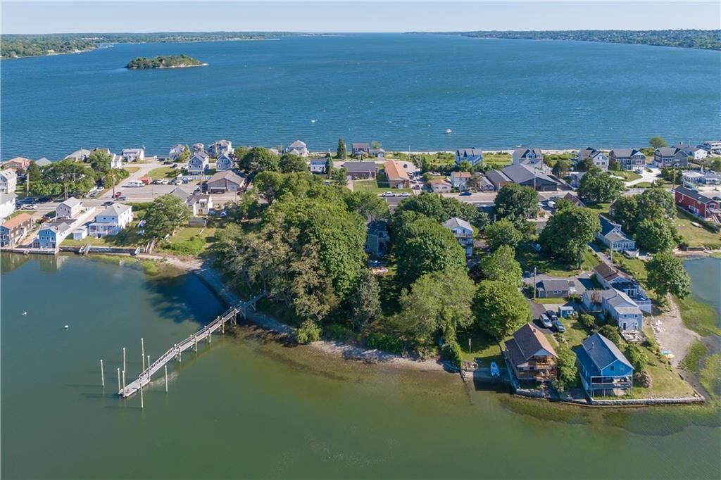 Property Photo:  576 Park Avenue  RI 02871 