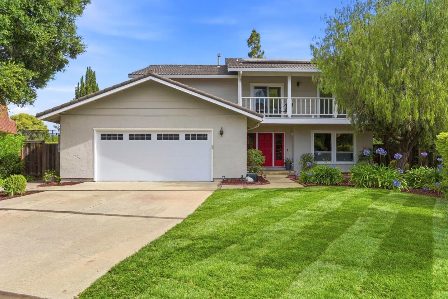 Property Photo: 737 Ensign Way CA 94303