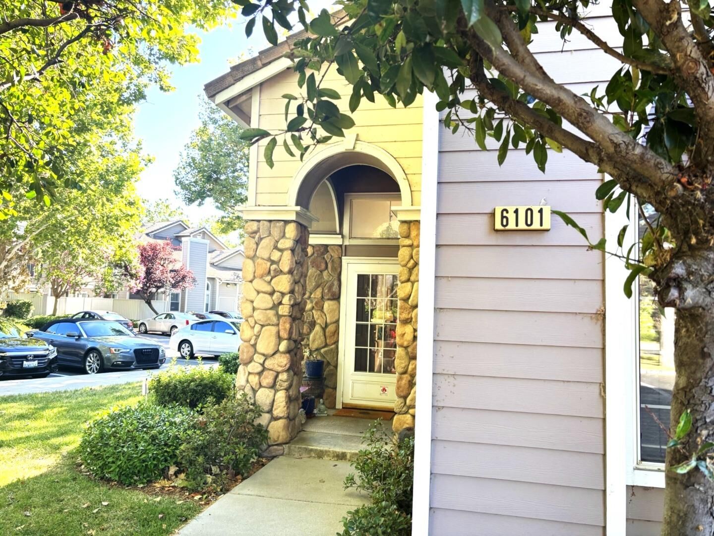 Property Photo:  6101 Lambeck Lane  CA 95119 