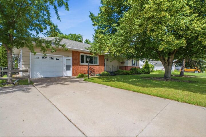 Property Photo:  122 Harvard Street  WI 54968 