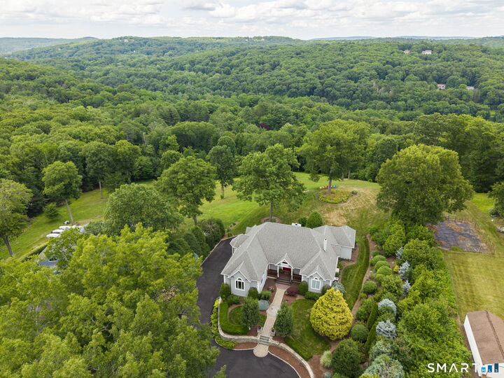 Property Photo:  30 Daniel Trace  CT 06013 