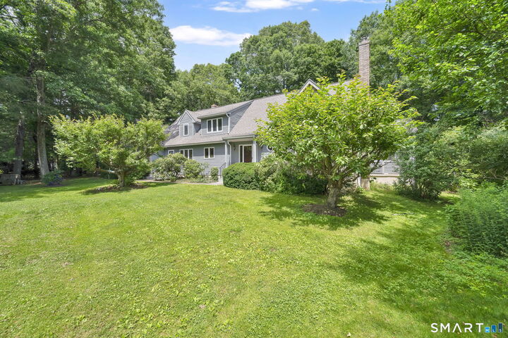 Property Photo:  33 Woodmar Circle  CT 06074 
