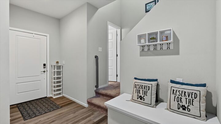 Property Photo: 1213 E Silver Pine Rd WA 99005