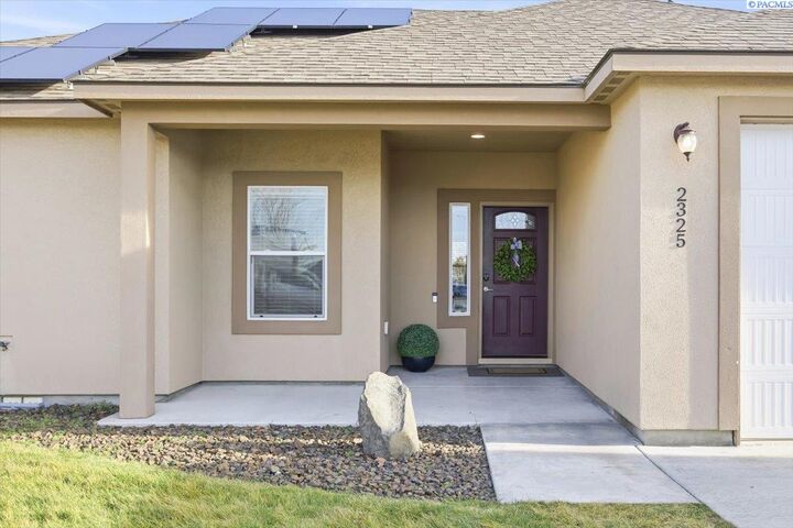 Property Photo:  2325 Famville Ct  WA 99301 