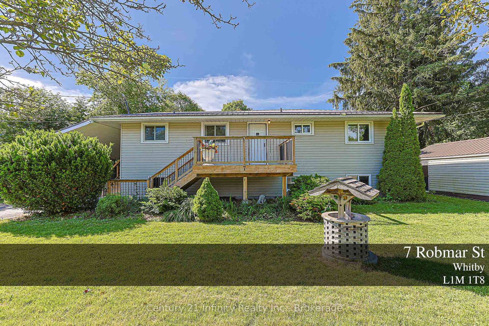 Property Photo:  7 Robmar Street  ON L1M 1T8 