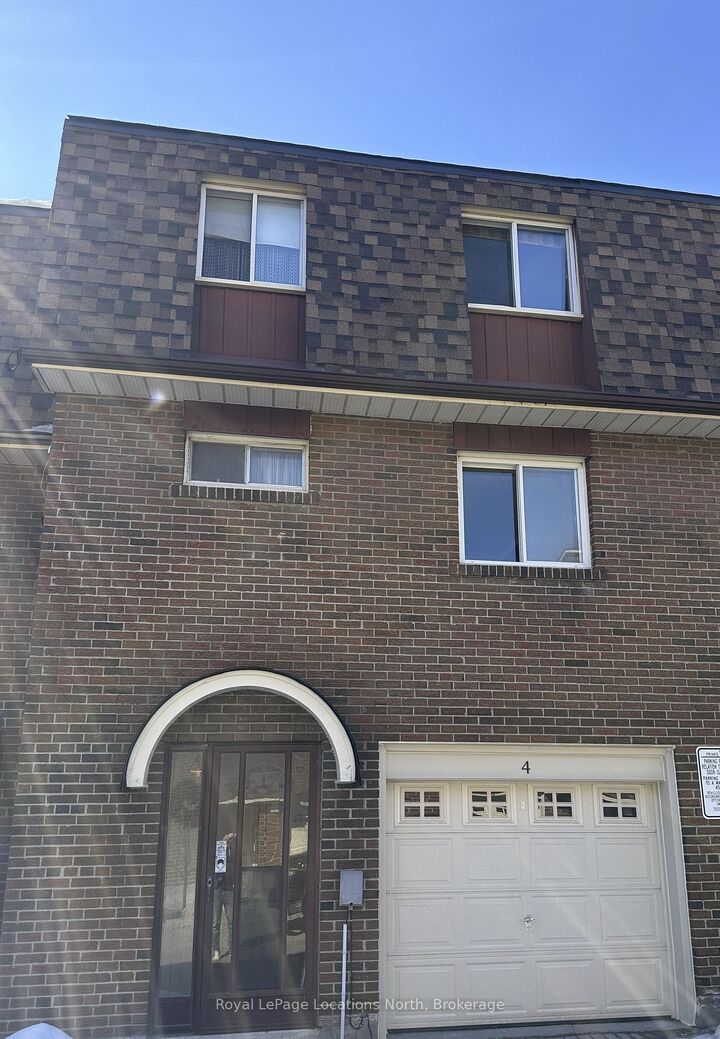 Property Photo: 431 Military Trail 4 ON M1E 4E8