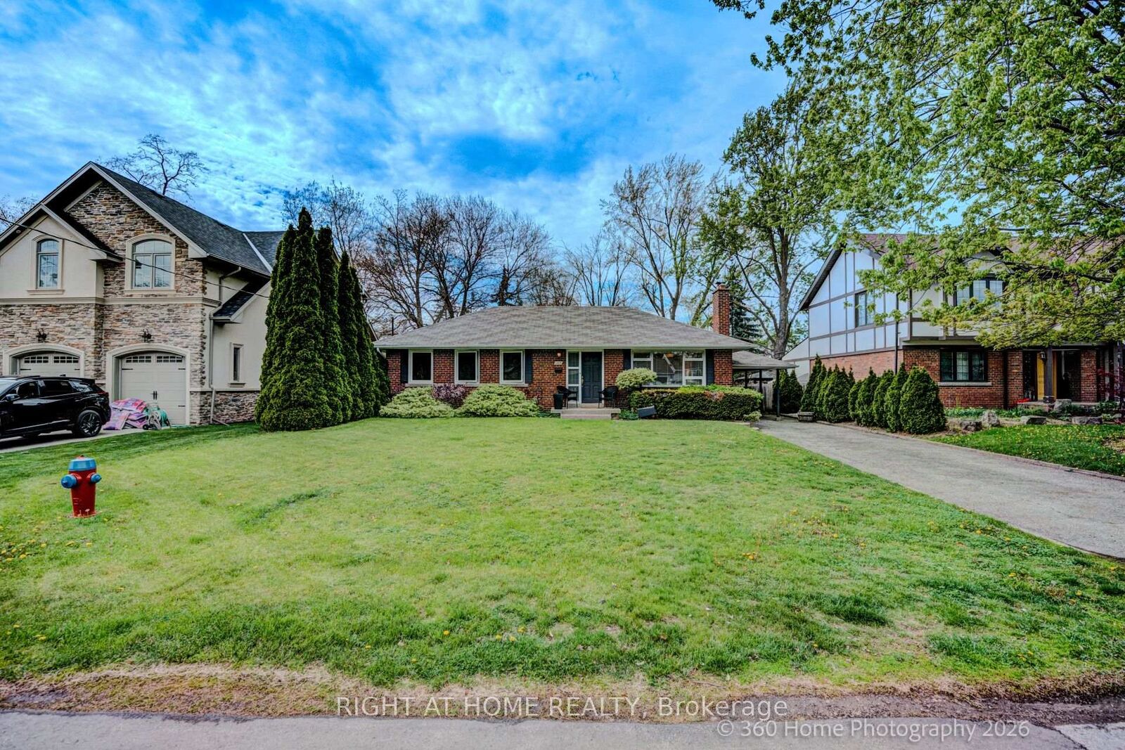 Property Photo: 1493 Constance Drive ON L6J 2T8