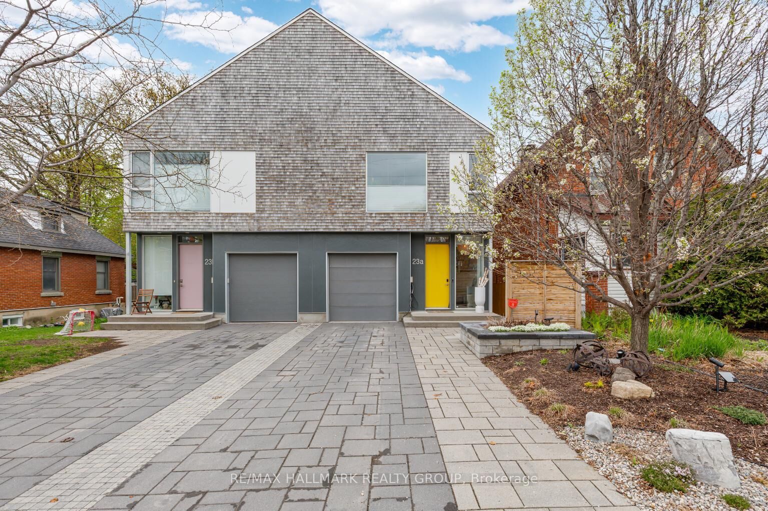 Property Photo:  23 Helena Street A  ON K1Y 3M7 