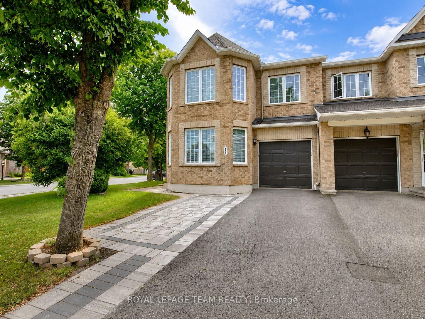 Property Photo:  11 Marcay Street  ON K2G 6X3 
