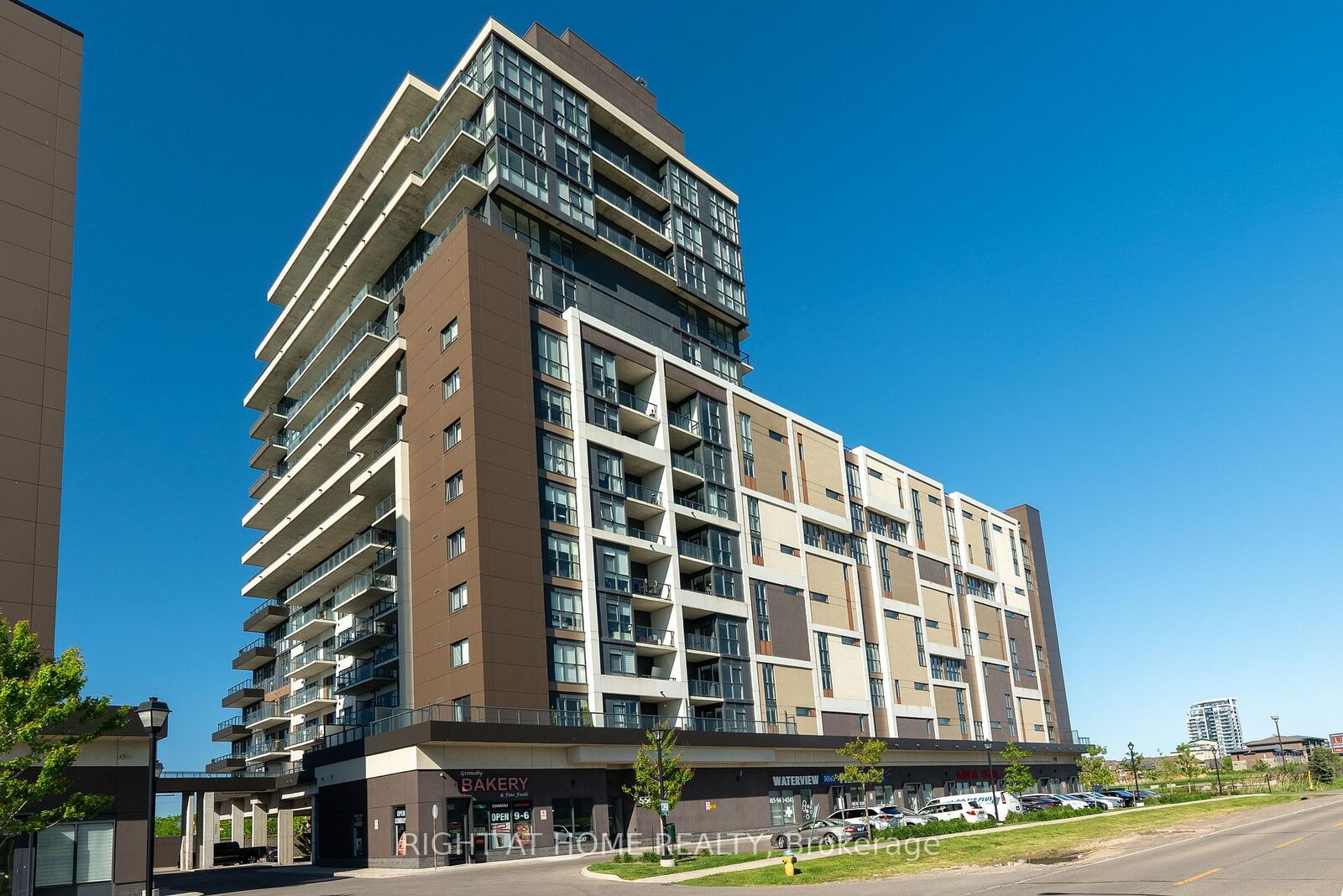 Property Photo:  560 North Service Road 807  ON L3M 0G1 