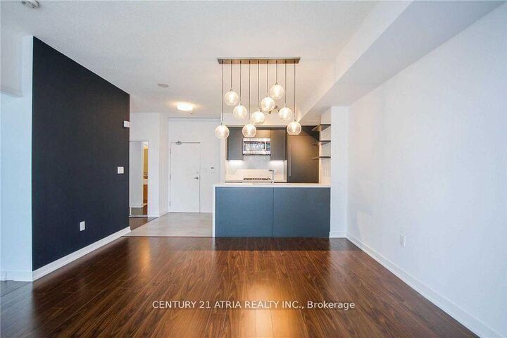 Property Photo:  9 Spadina Avenue 618  ON M5V 3V5 