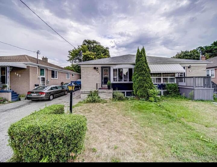 101 Overture Road — photo 1