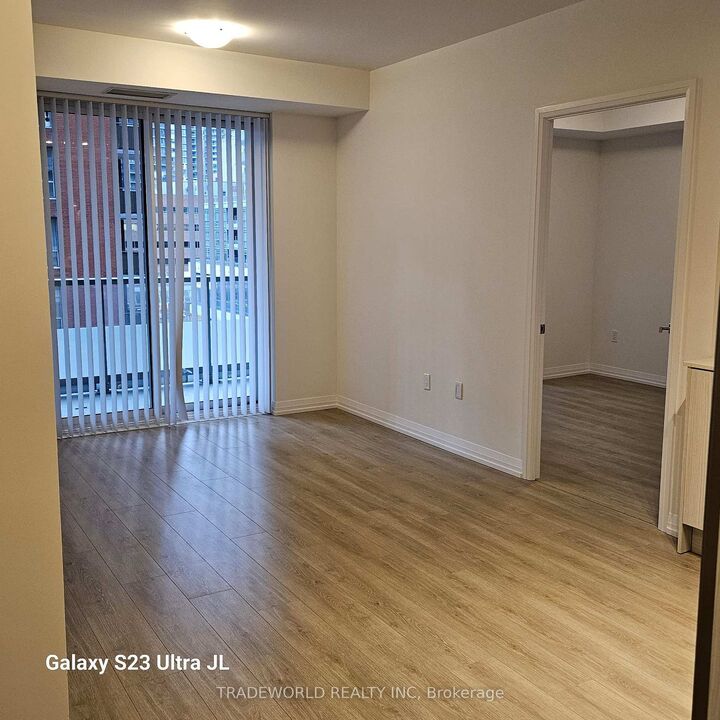 Property Photo:  50 Dunfield Avenue 718  ON M4S 0E4 