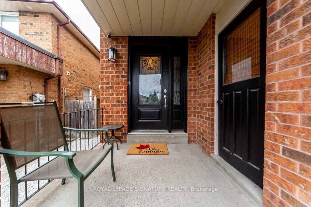 Property Photo: 154 Oliver Lane ON L6A 1A9