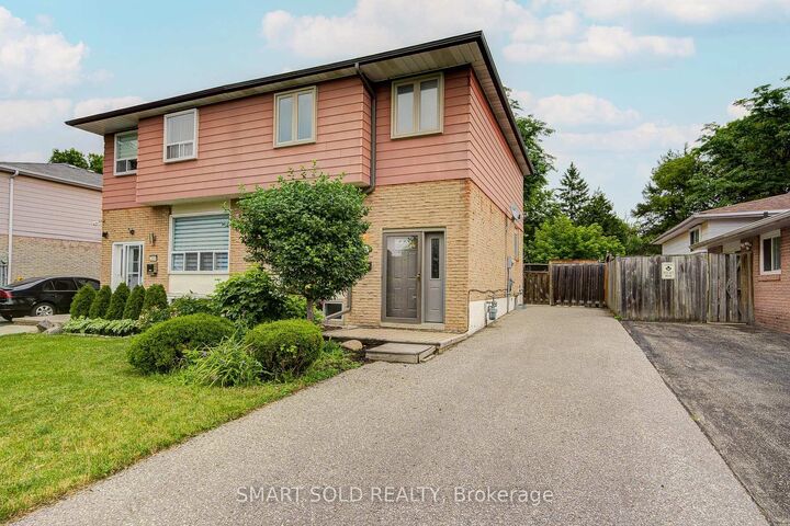 Property Photo:  255 Cedar Avenue  ON L4C 2B3 