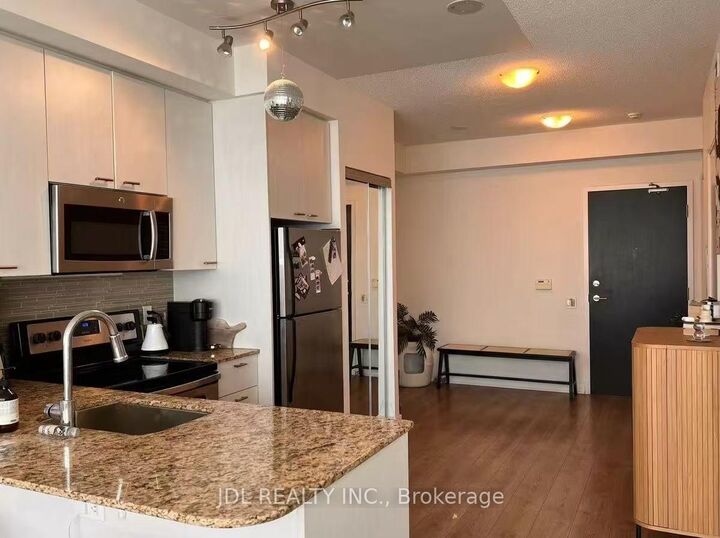 Property Photo:  775 King Street W 615  ON M5V 2K3 