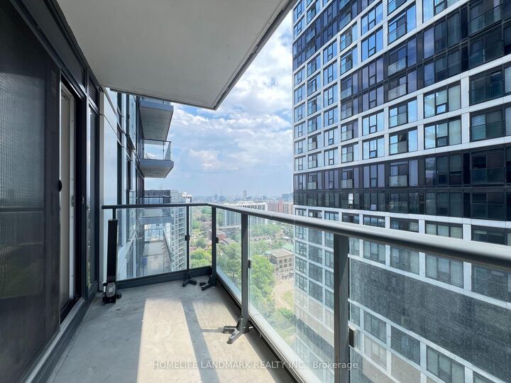Property Photo:  251 Jarvis Street 2205  ON M5B 0C3 