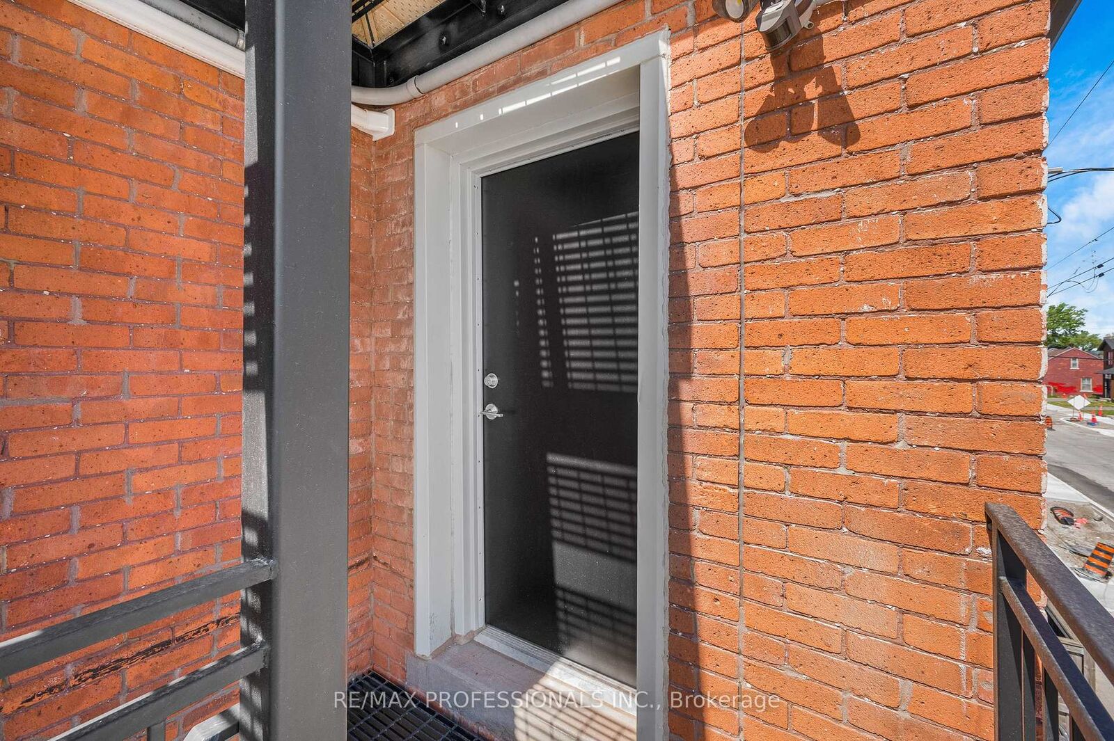 Property Photo:  388 Wilson Street #3  ON L8L 1S9 