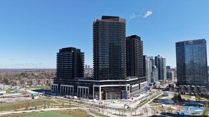 Property Photo:  18 Esther Shiner Boulevard 2307  ON M2K 0J7 