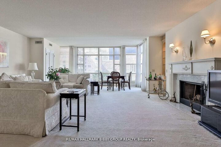Property Photo: 159 Frederick Street 601 ON M5A 4P1