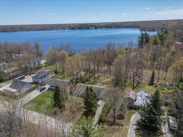 Property Photo: 32 McLeish Drive ON L0K 1W0