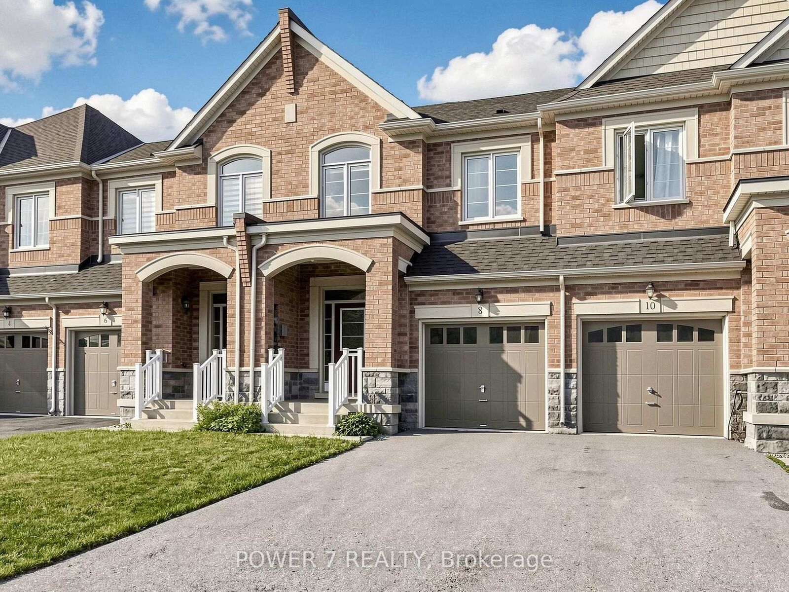 Property Photo:  8 Briarfield Avenue  ON L9N 0P5 