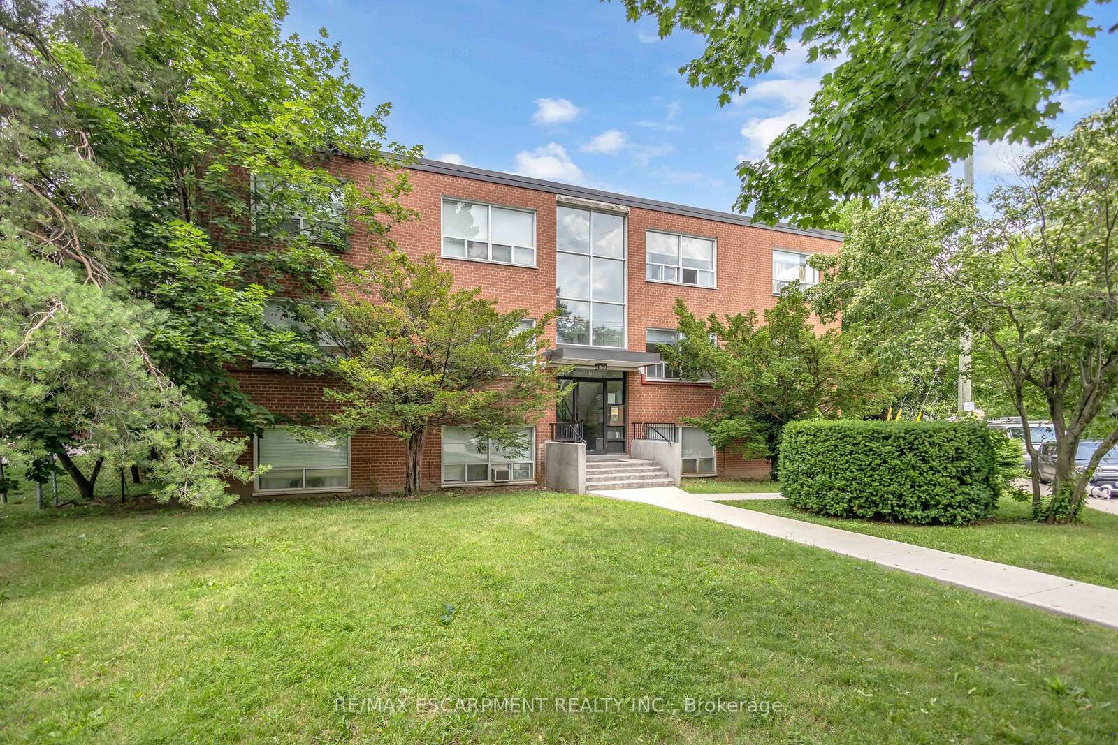 Property Photo: 57 Mericourt Road 302 ON L8S 2N5