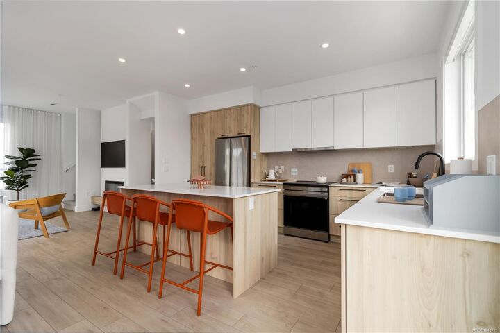 Property Photo:  368 Tradewinds Ave #81  BC V9C 0S5 