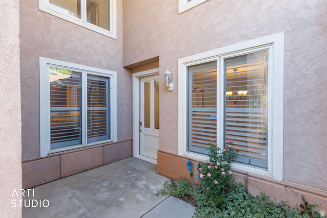 Property Photo:  1314 E 5250 S  UT 84403 