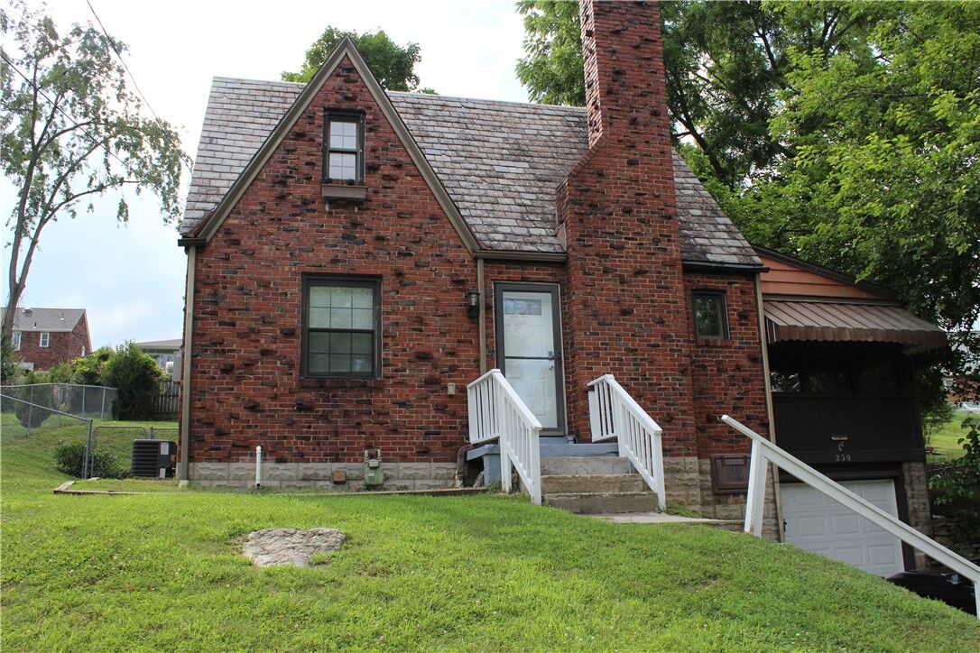 Property Photo:  230 Broadway Dr  PA 15236 